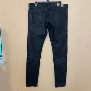 Size 33 men’s mnml waxed black jeans